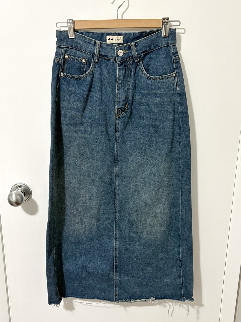 Vintage Y2K Blue Denim Midi Skirt size small